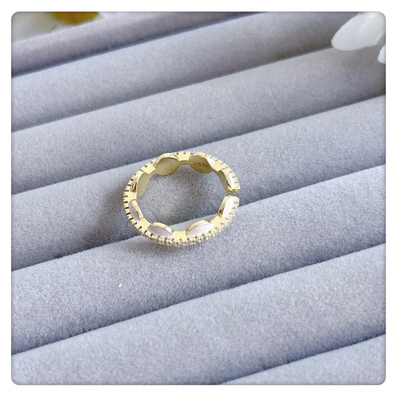 ✨NEW color LAUNCH✨s925 Stamped circle shapes adjustable ring. 3 colors for women - Picture 9 of 11